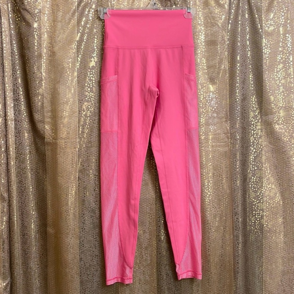 Aerie Offline hot pink Goals 7/8 high-rise mesh leggings, size S NWOT